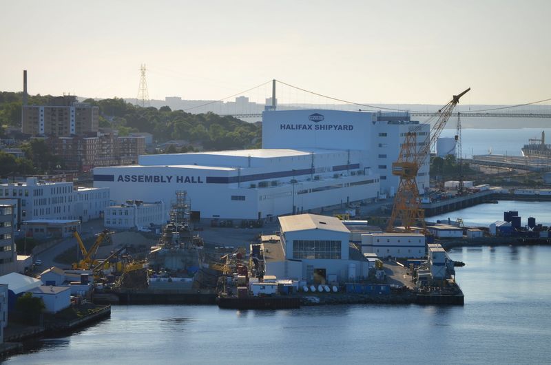 ملف:Halifax Shipyard June 2015 wide.JPG