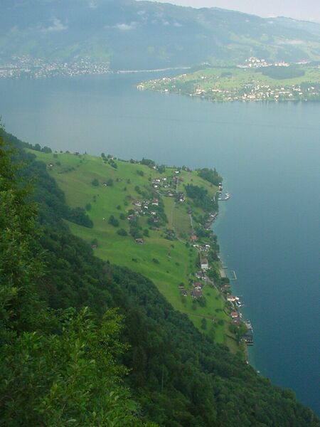 ملف:Kehrsiten - BürgenstockBlickAufSee (cropped).jpg