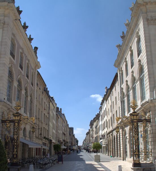ملف:Rue Stanislas.jpg