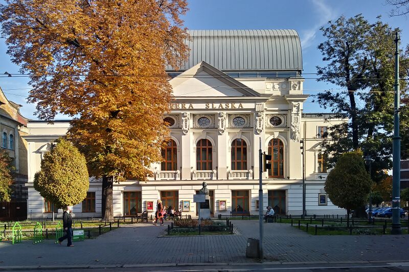 ملف:Bytom Opera Slaska facade.jpg