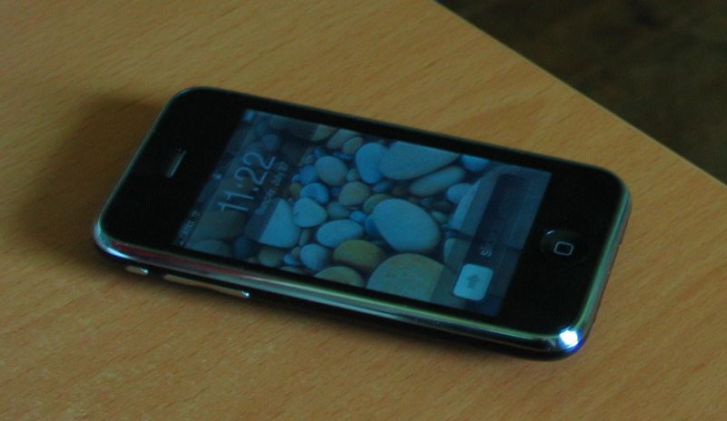 ملف:IPhone3G.jpg