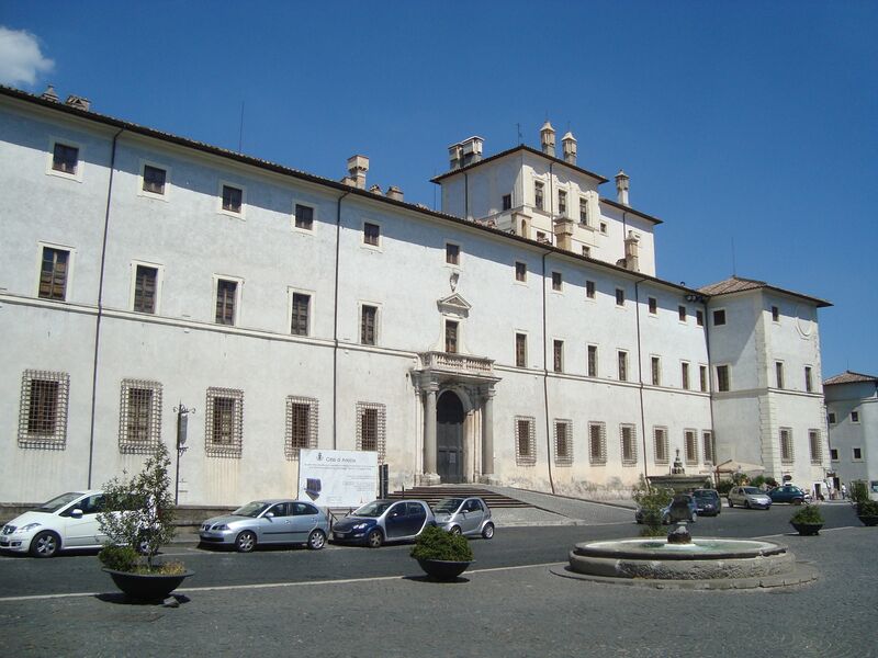 ملف:Palais Chigi d'Ariccia.JPG