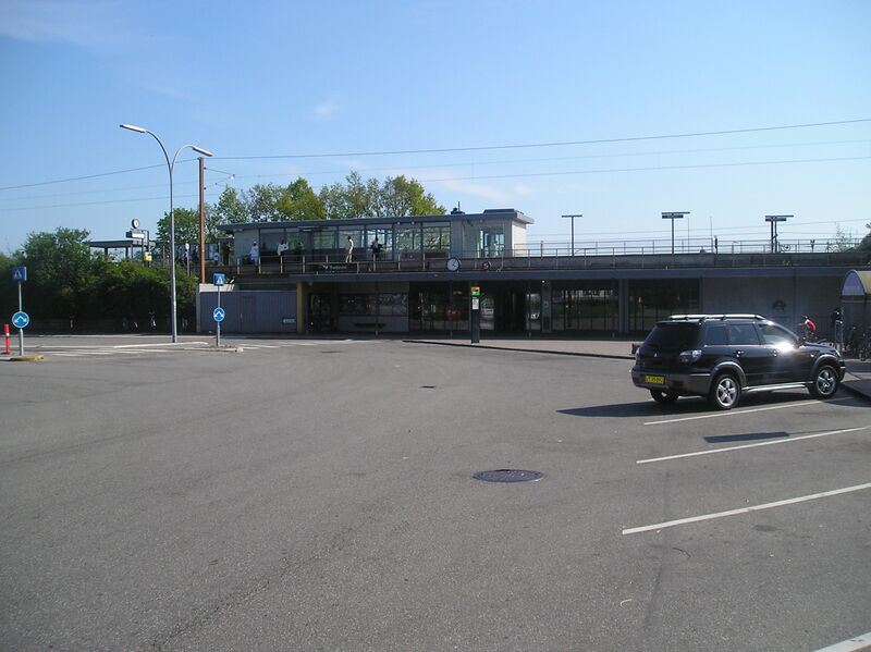 ملف:RødovreStation-11.JPG