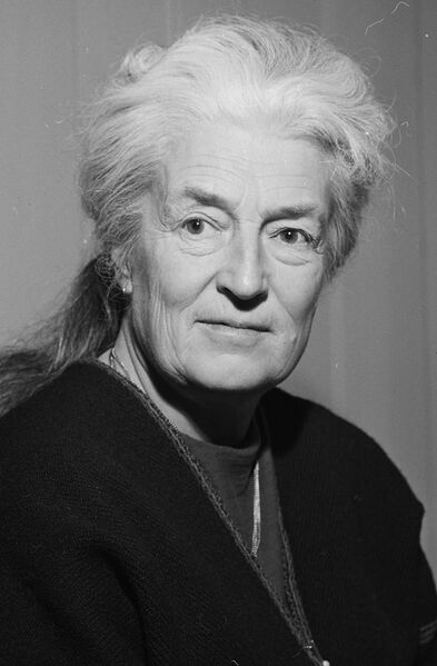 ملف:54736 Sigrun Berg (cropped).jpg