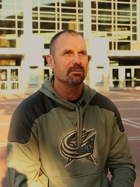 ملف:Brad Larsen.png