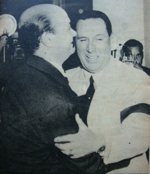 ملف:Perón y Cátulo Castillo.JPG