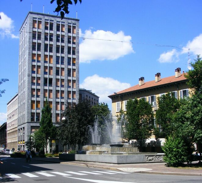 ملف:Piazza garibadi (cropped).JPG