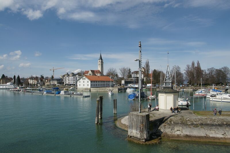ملف:Hafeneinfahrt Romanshorn 2.JPG
