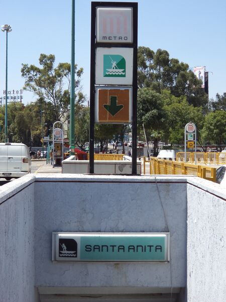 ملف:Metro Santa Anita 01.JPG