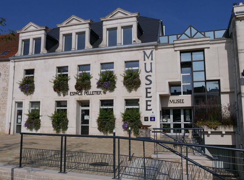 ملف:Musée de la coutellerie.jpg
