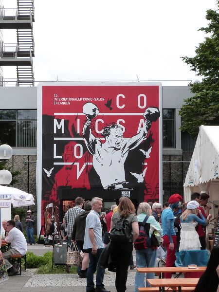 ملف:Comicsalon2012-312e.jpg