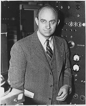 Enrico Fermi 1943-49.jpg