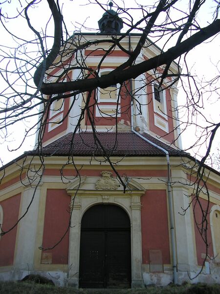 ملف:Kostel u Schořova2 02042005.JPG