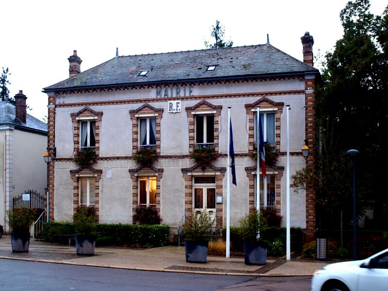 ملف:StValérien-mairie-20.JPG