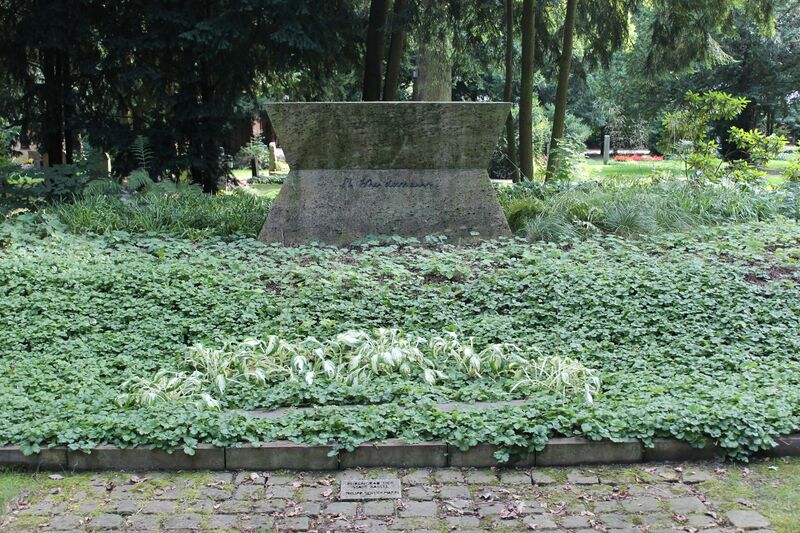 ملف:Grab von Philipp Scheidemann.jpg