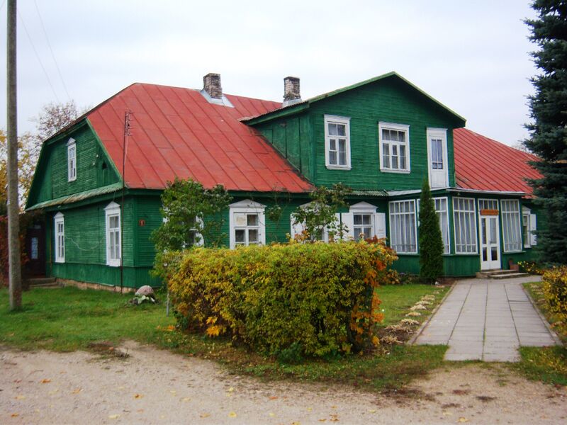 ملف:Kurkliai, bendruomenės namai.JPG