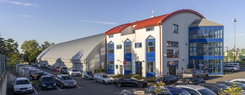 ملف:Sportovni hala Sterboholy-09-2020-praha.jpg