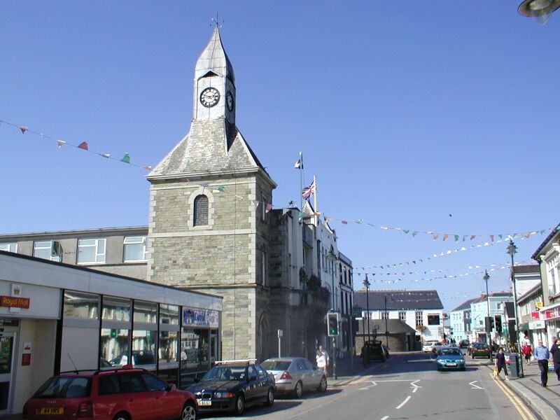 ملف:Wadebridge Clock tower.jpg