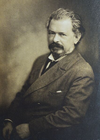 ملف:Aksel Jørgensen, um 1920.jpg