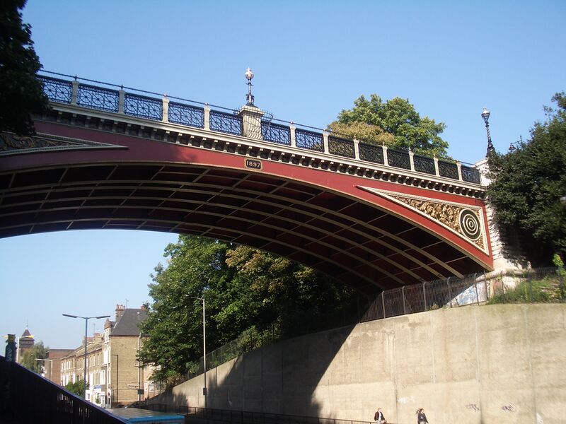 ملف:Archway Bridge 2005.jpg