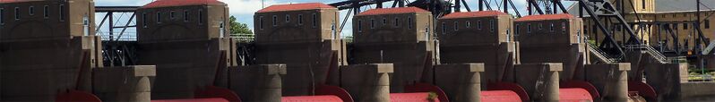 ملف:Lock and Dam 15.jpg