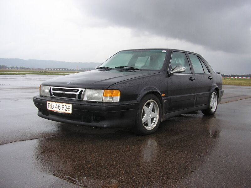 ملف:SAAB9000.jpg