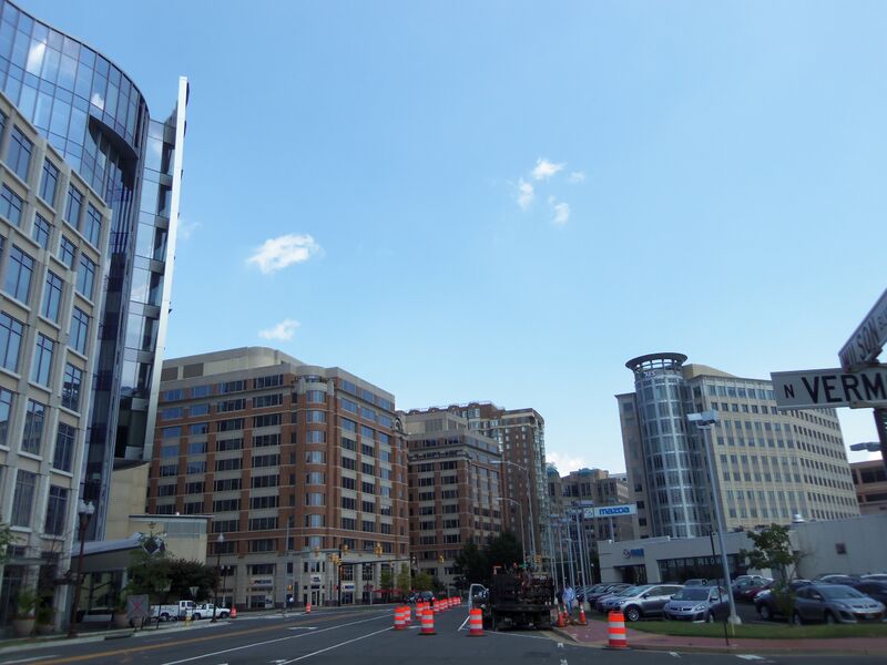 ملف:Ballston, Arlington County, Virginia.JPG