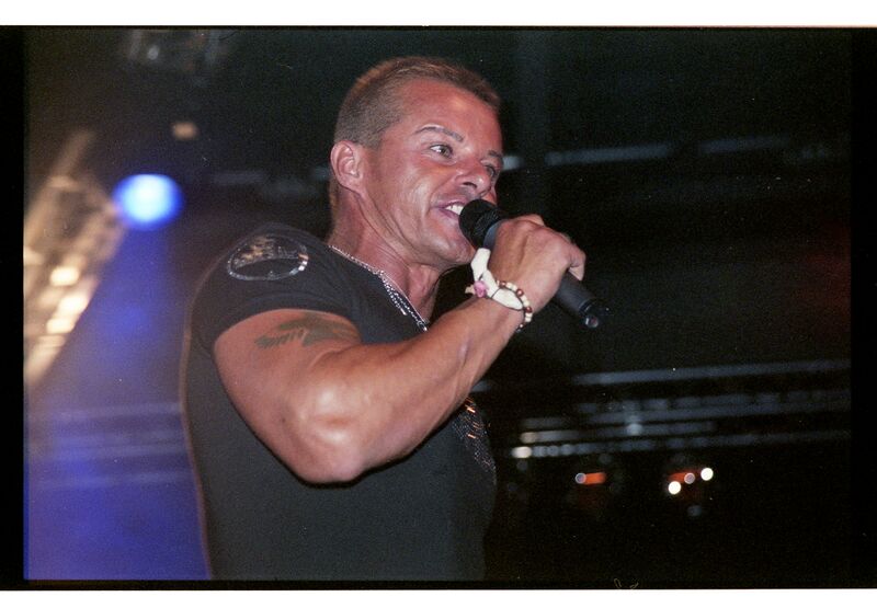 ملف:DEN HARROW (8389639284).jpg