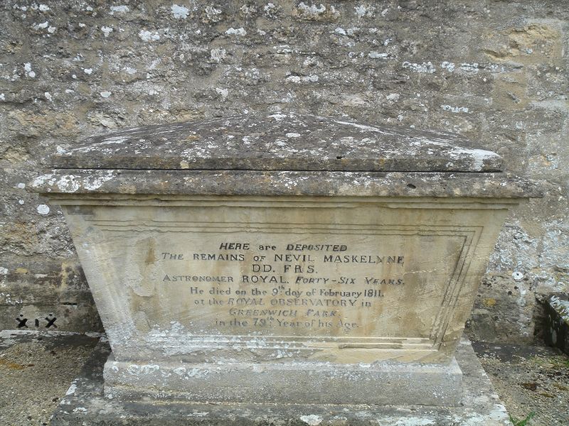 ملف:Grave of Nevil Maskelyne.JPG
