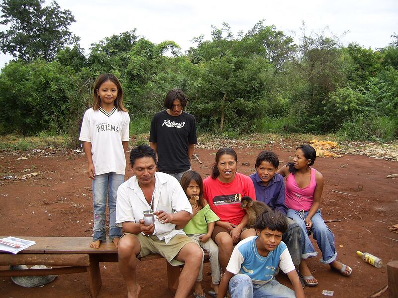 ملف:Guarani Family.JPG