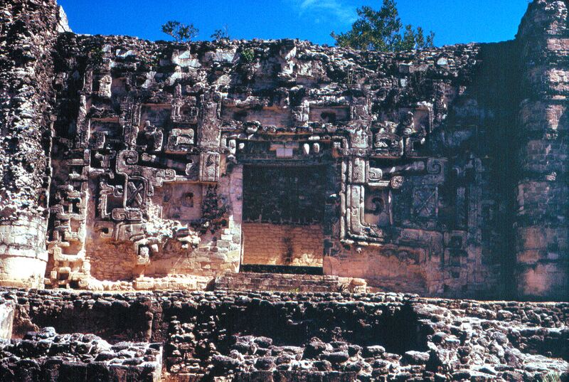 ملف:HormigueroII E.jpg