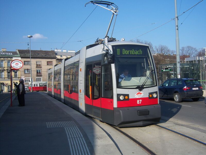 ملف:Hst Kennedybrücke 3.JPG