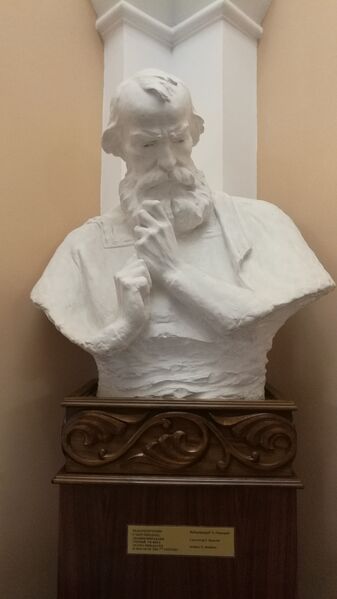 ملف:Interiero de Matenadaran 03.jpg