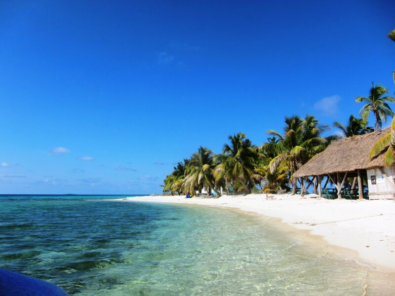 ملف:Laughing Bird Caye, Belize.jpg
