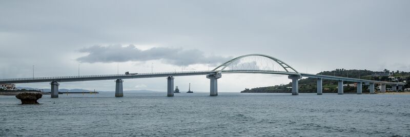 ملف:Motobu Okinawa Sesoku-Bridge-01.jpg
