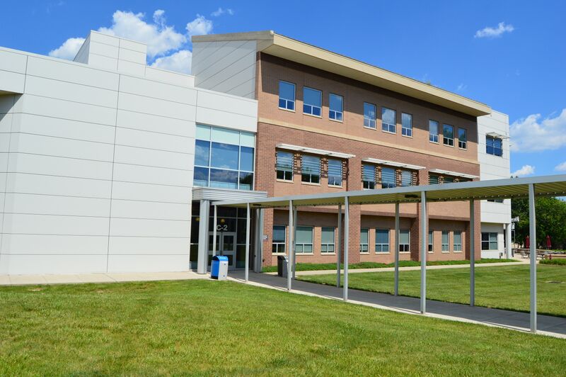 ملف:Advanced Technology Center MCCC.jpg