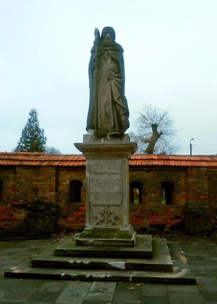 ملف:Konstanty Moszyński pomnik.jpg
