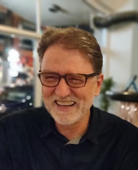 ملف:Ralph Chapman academic.jpg