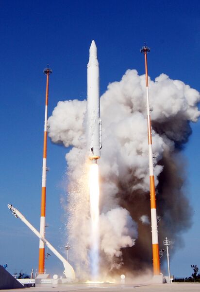 ملف:나로호(KSLV-I) 발사 장면 (12).jpg