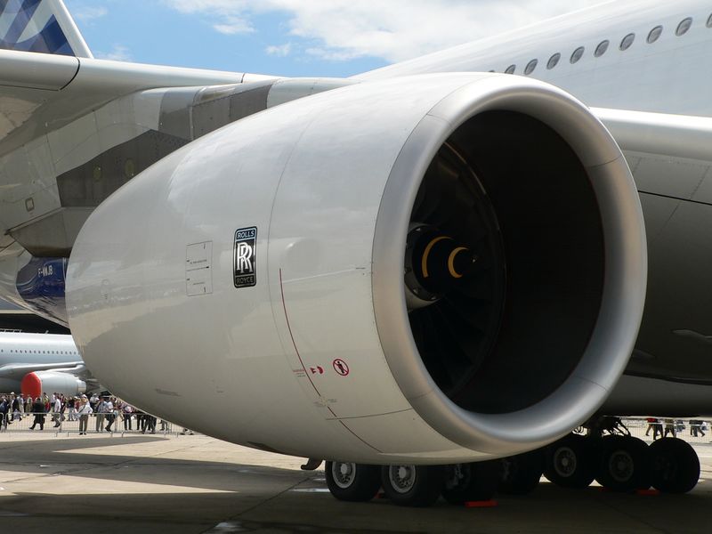 ملف:Airbus A380 Rolls-Royce Trent 900 P1230160.jpg