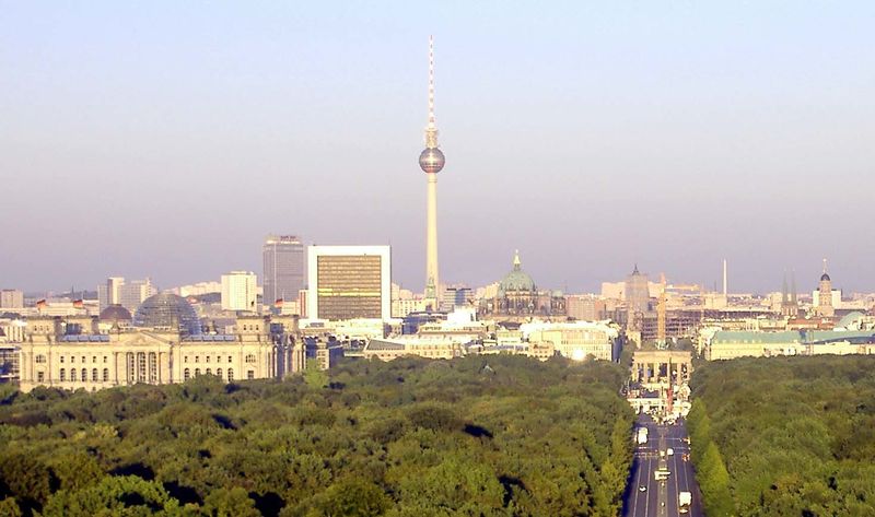 ملف:Cityscapeberlin2006.JPG