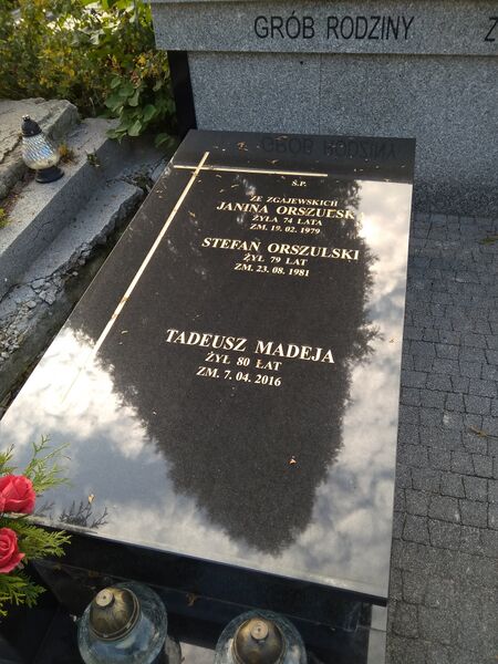 ملف:Grób Tadeusza Madei.jpg