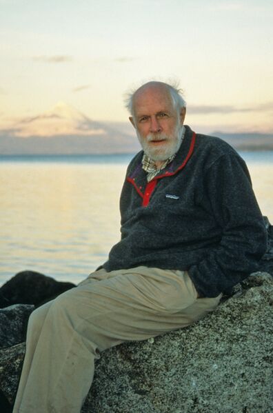 ملف:HerbWright 1996 PuntaArenas Chile.jpg