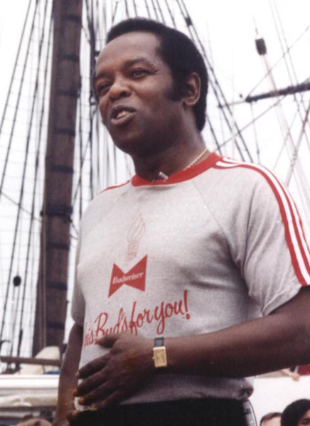 ملف:Lou rawls edit.png