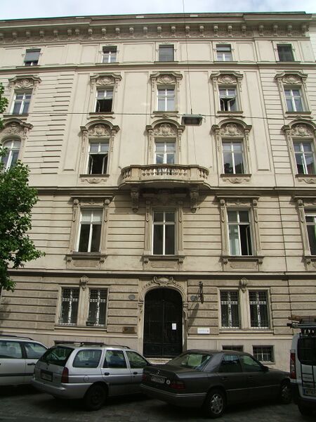 ملف:Palais Hoyos-Sprinzenstein-Hoyosg 5-7.JPG