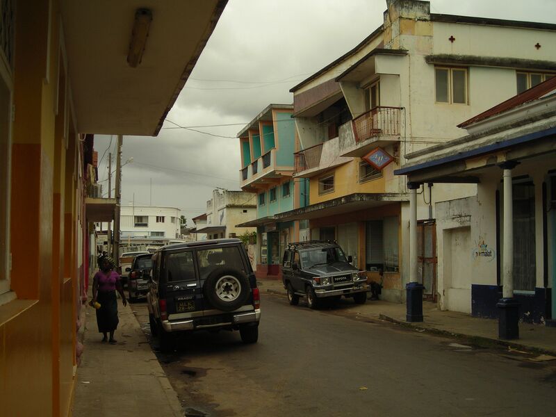 ملف:Inhambane street.jpg