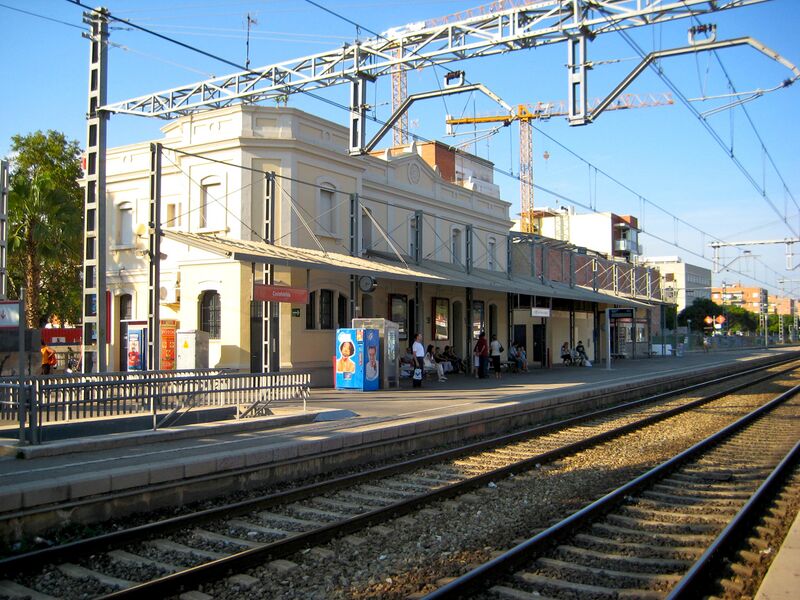 ملف:Castelldefels Railway Station.jpg