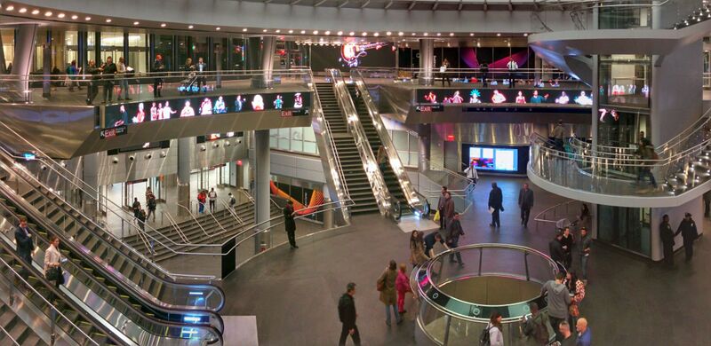 ملف:Fulton Center mezzanine 2014.jpg