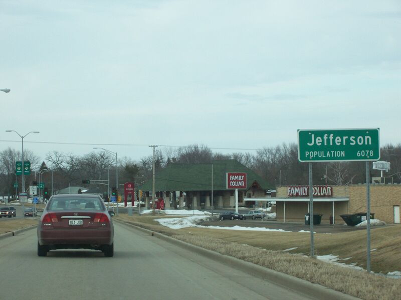 ملف:JeffersonWisconsinDOTSign.jpg