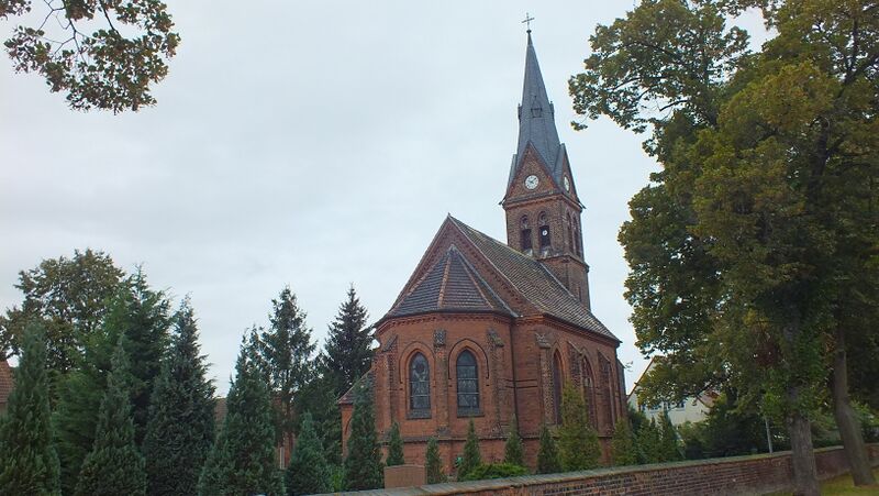 ملف:Kirche Ruhlsdorf.JPG